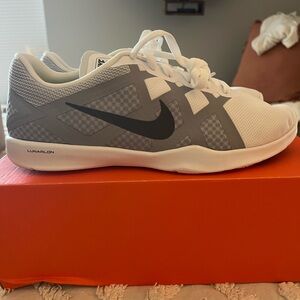 Women’s Nike Lunar Lux Tr